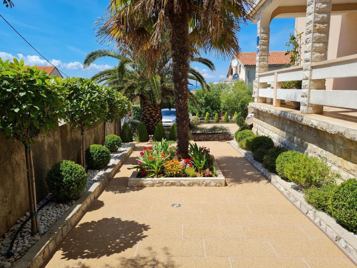 Apartments With A Parking Space Lun, Pag - 4062 Lun  Dış mekan fotoğraf